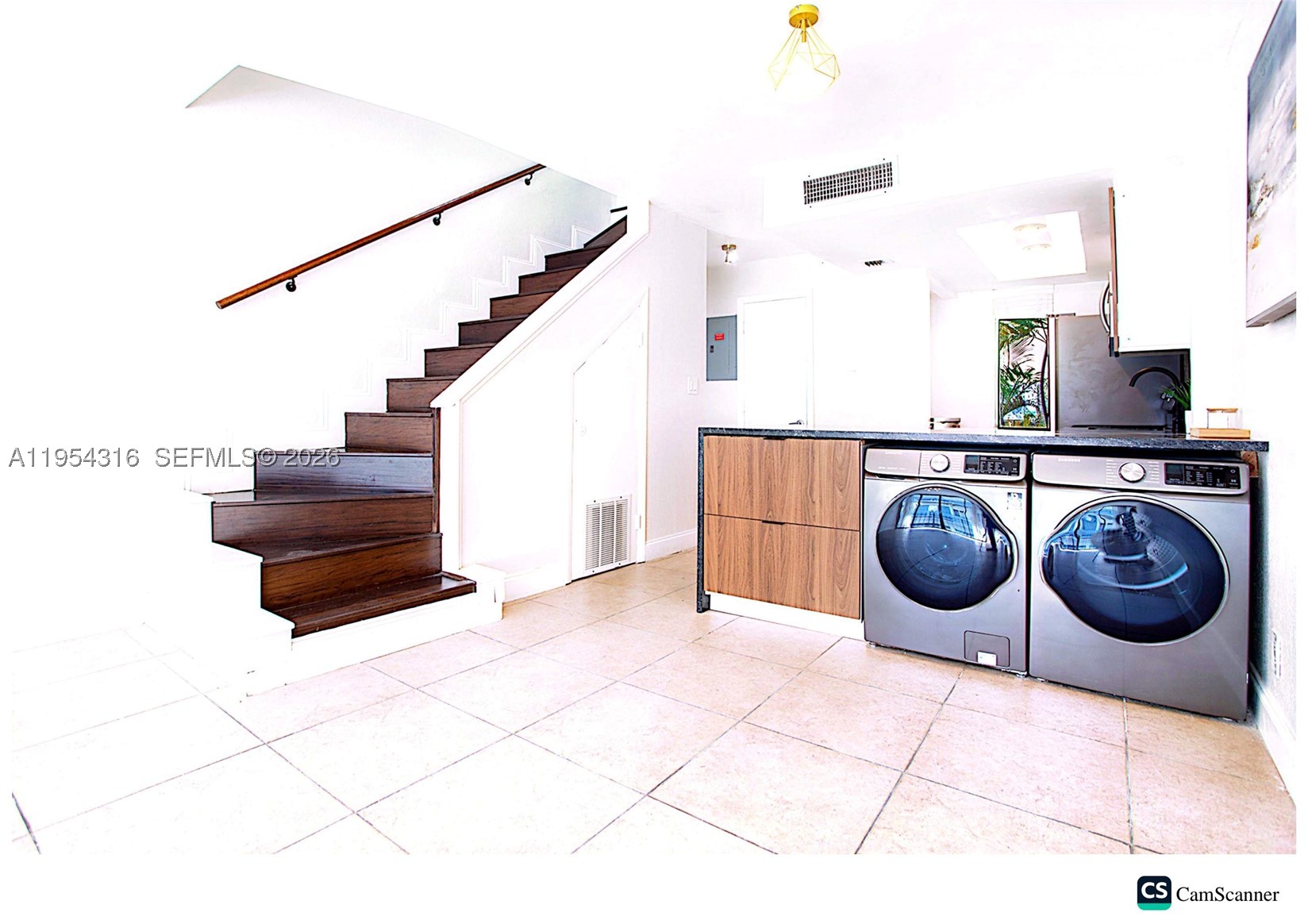 QUARTERDECK CONDO - Residential