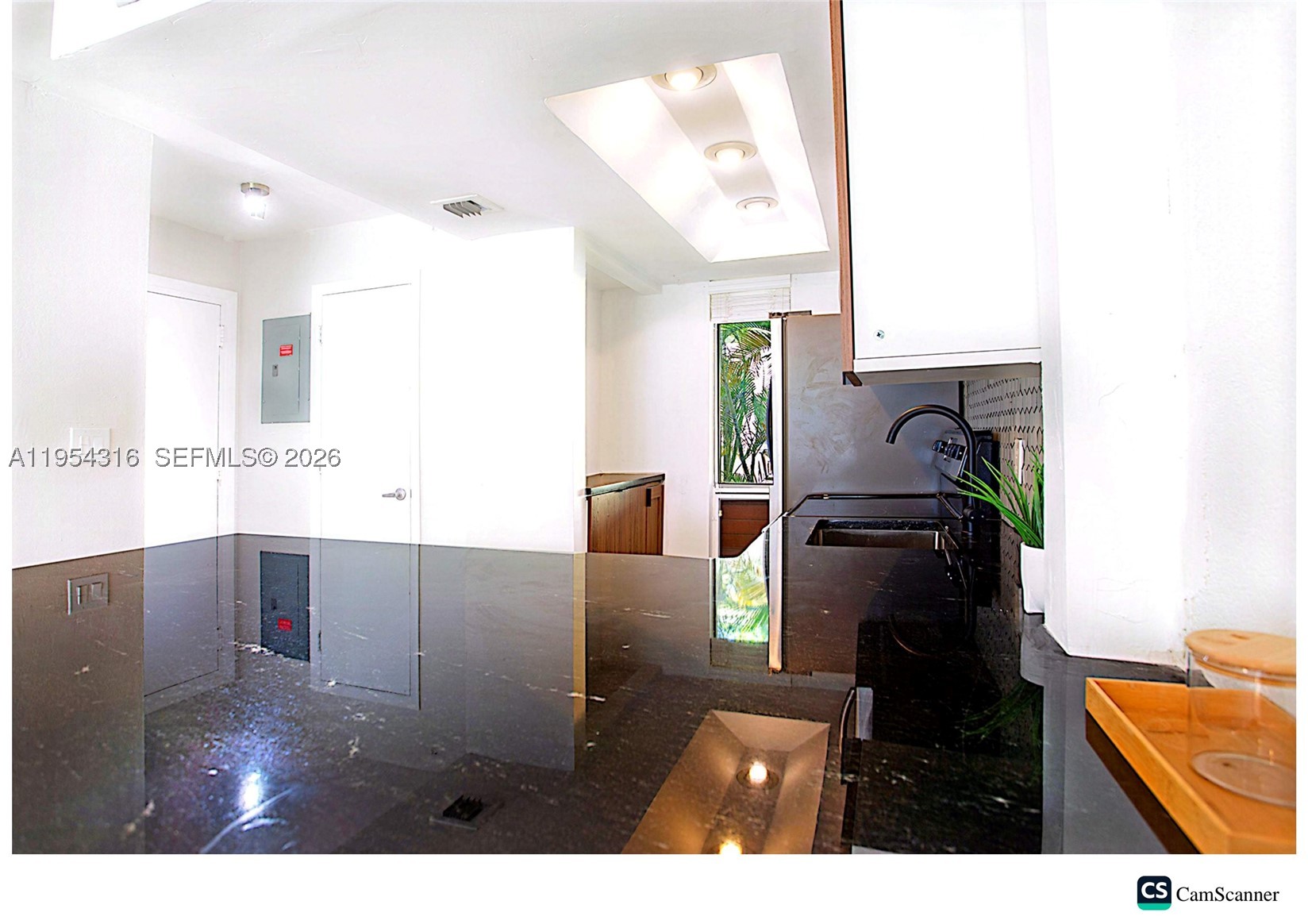 QUARTERDECK CONDO - Residential