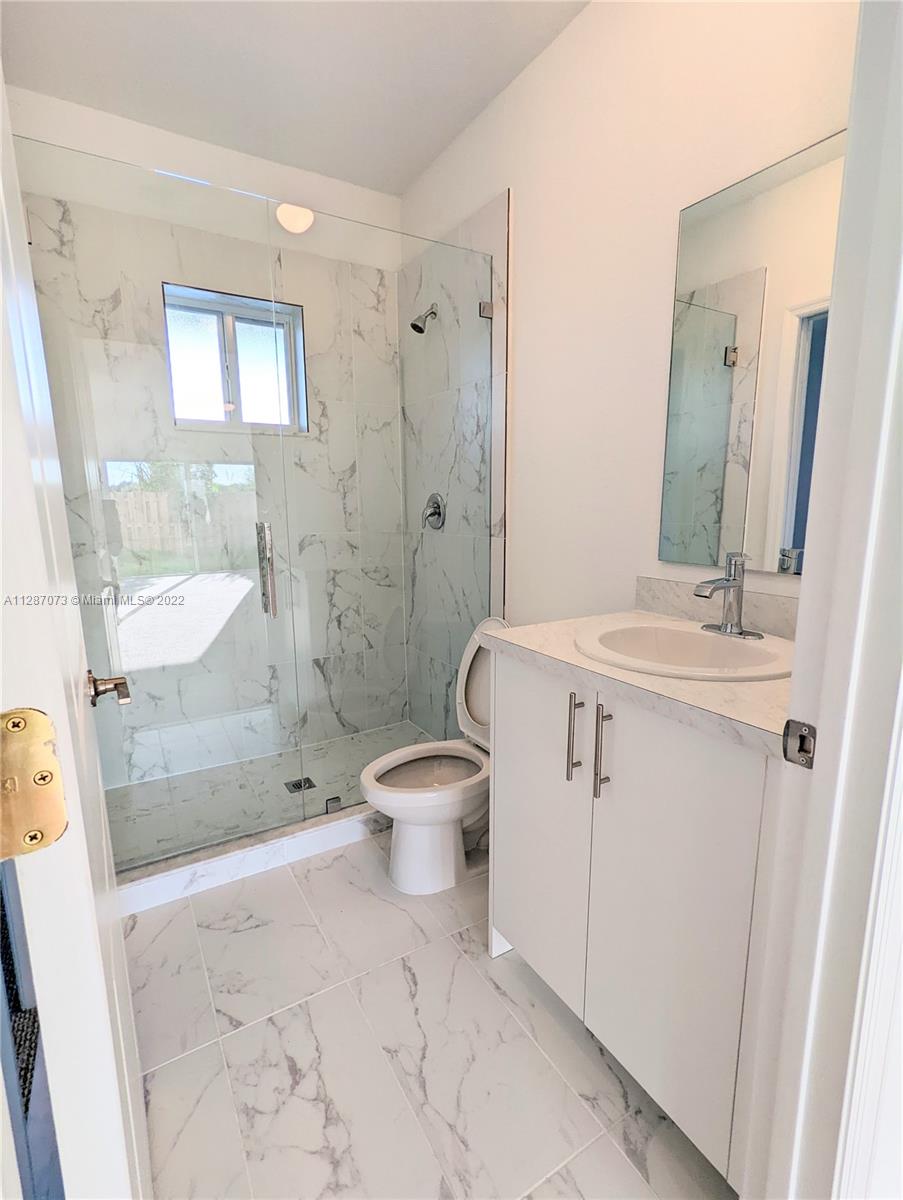 FOREST PARK VILLAS - Residential Lease