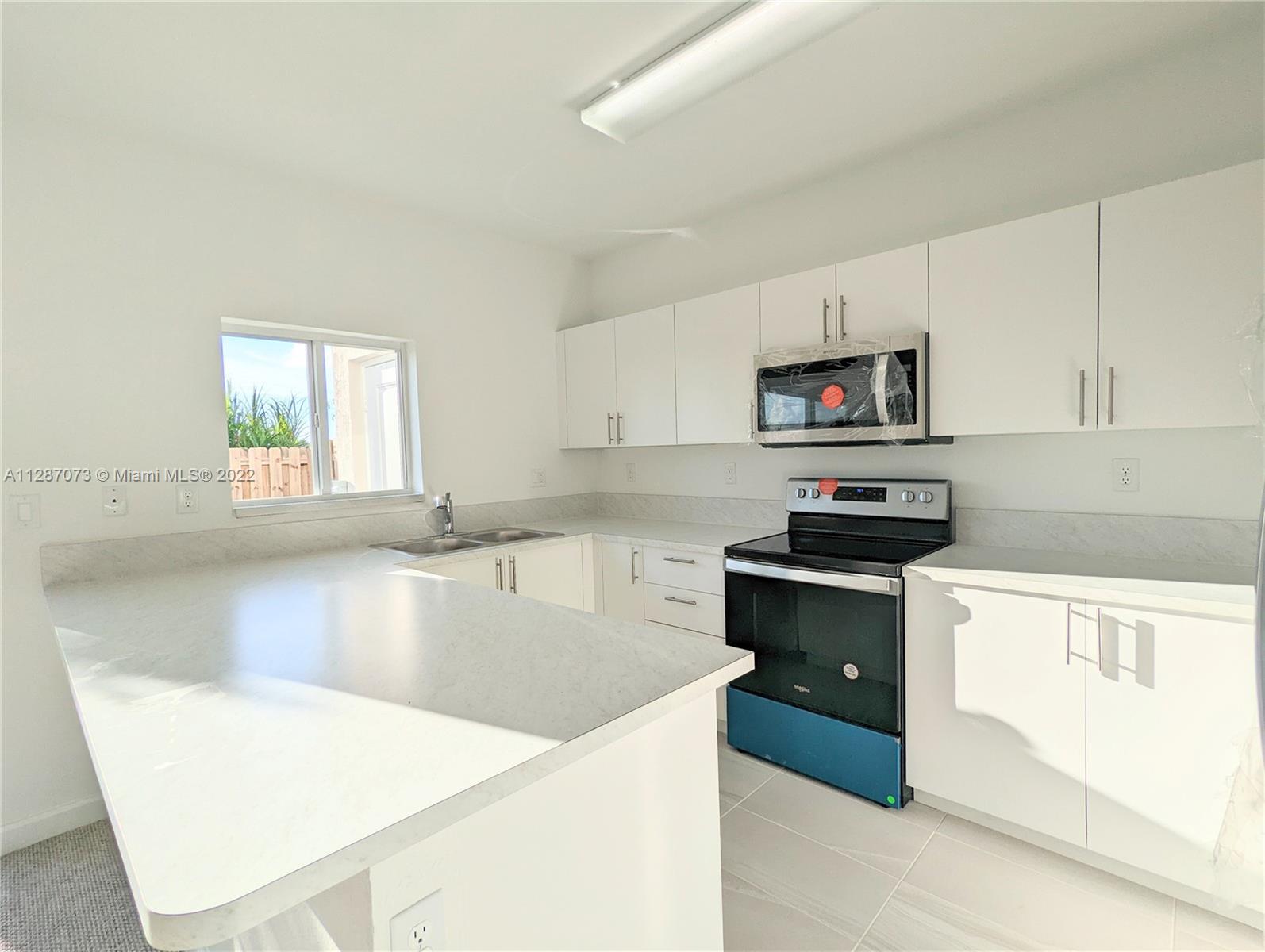FOREST PARK VILLAS - Residential Lease