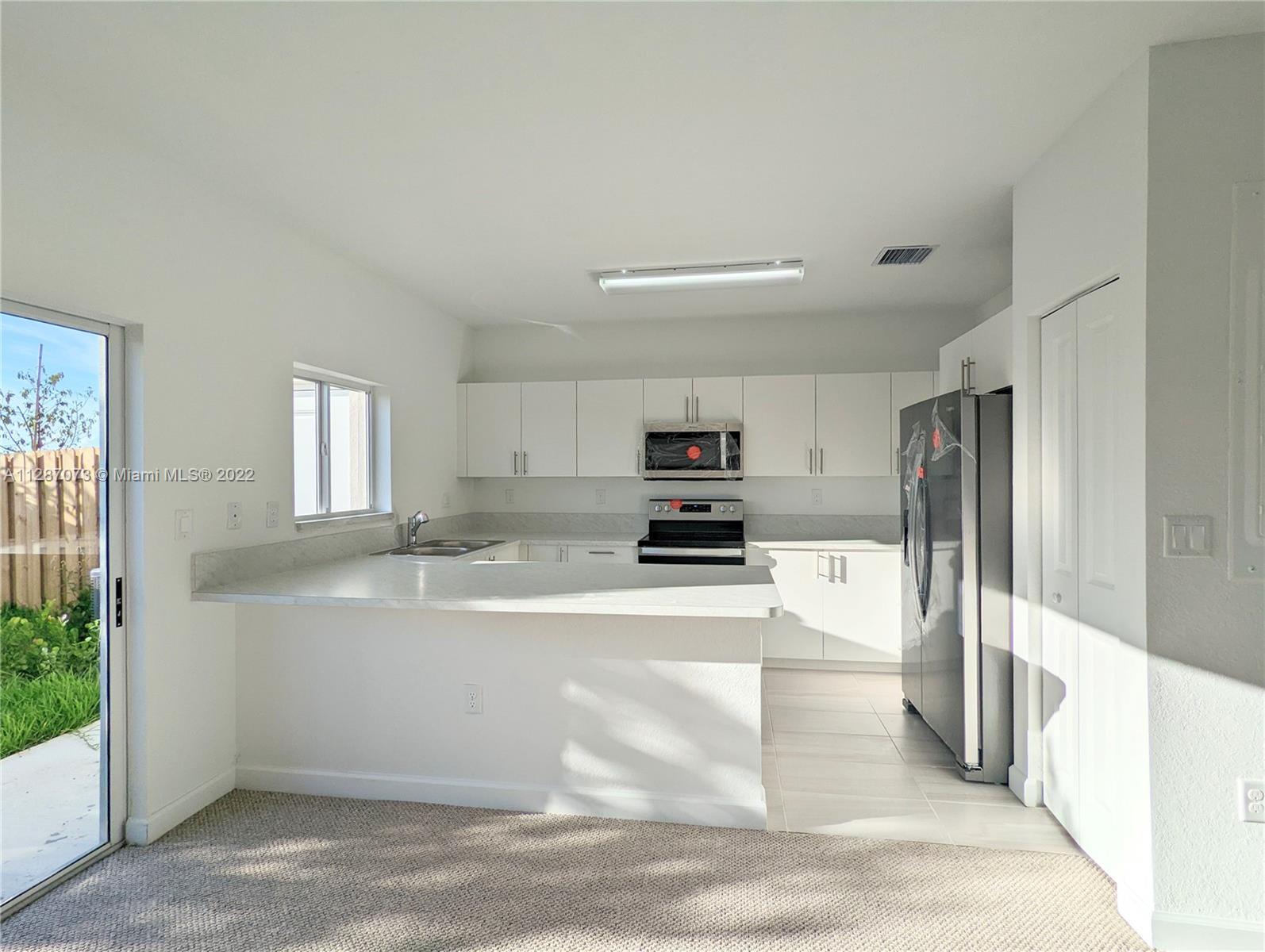 FOREST PARK VILLAS - Residential Lease