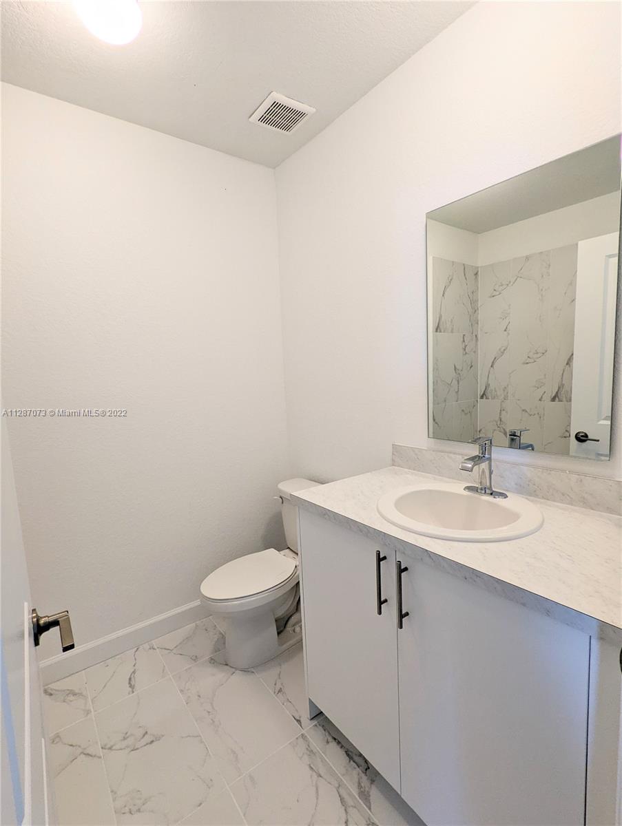FOREST PARK VILLAS - Residential Lease