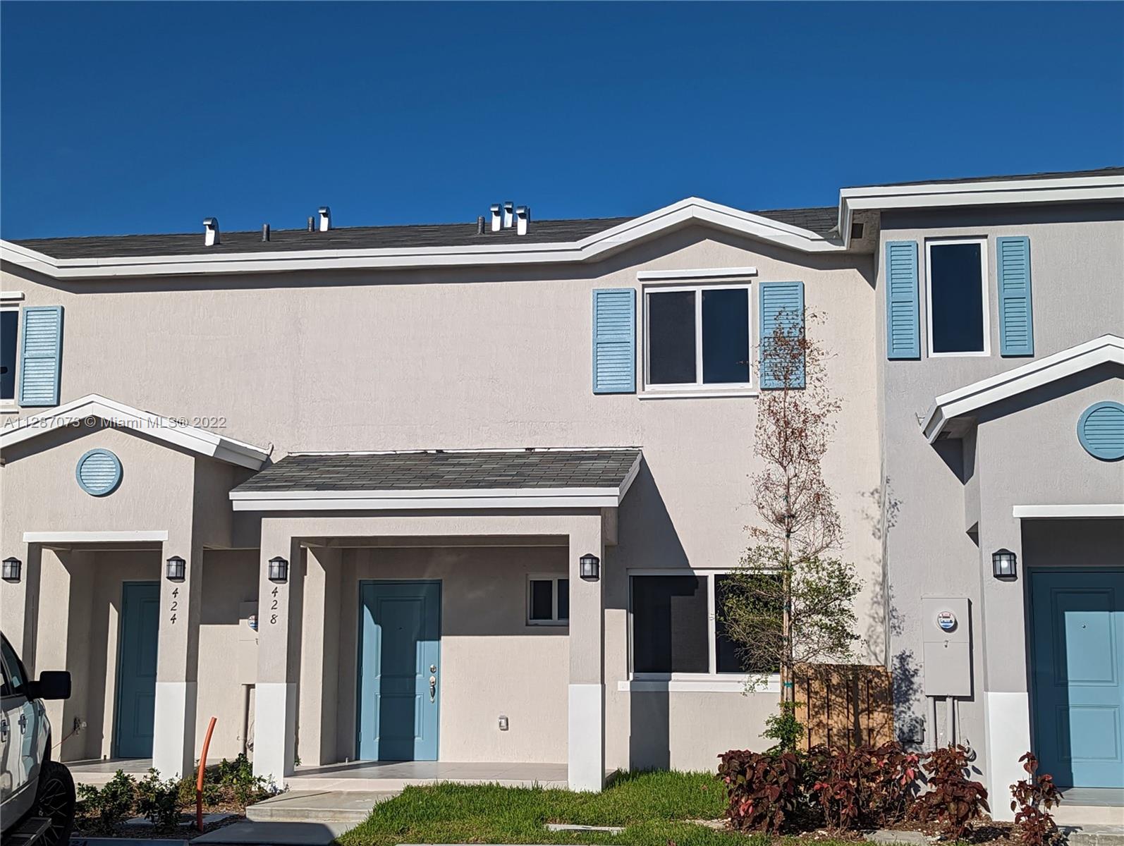 FOREST PARK VILLAS - Residential Lease