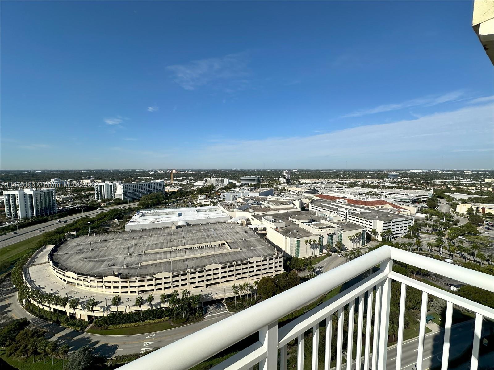 TURNBERRY ON THE GREEN CO - Residential Lease