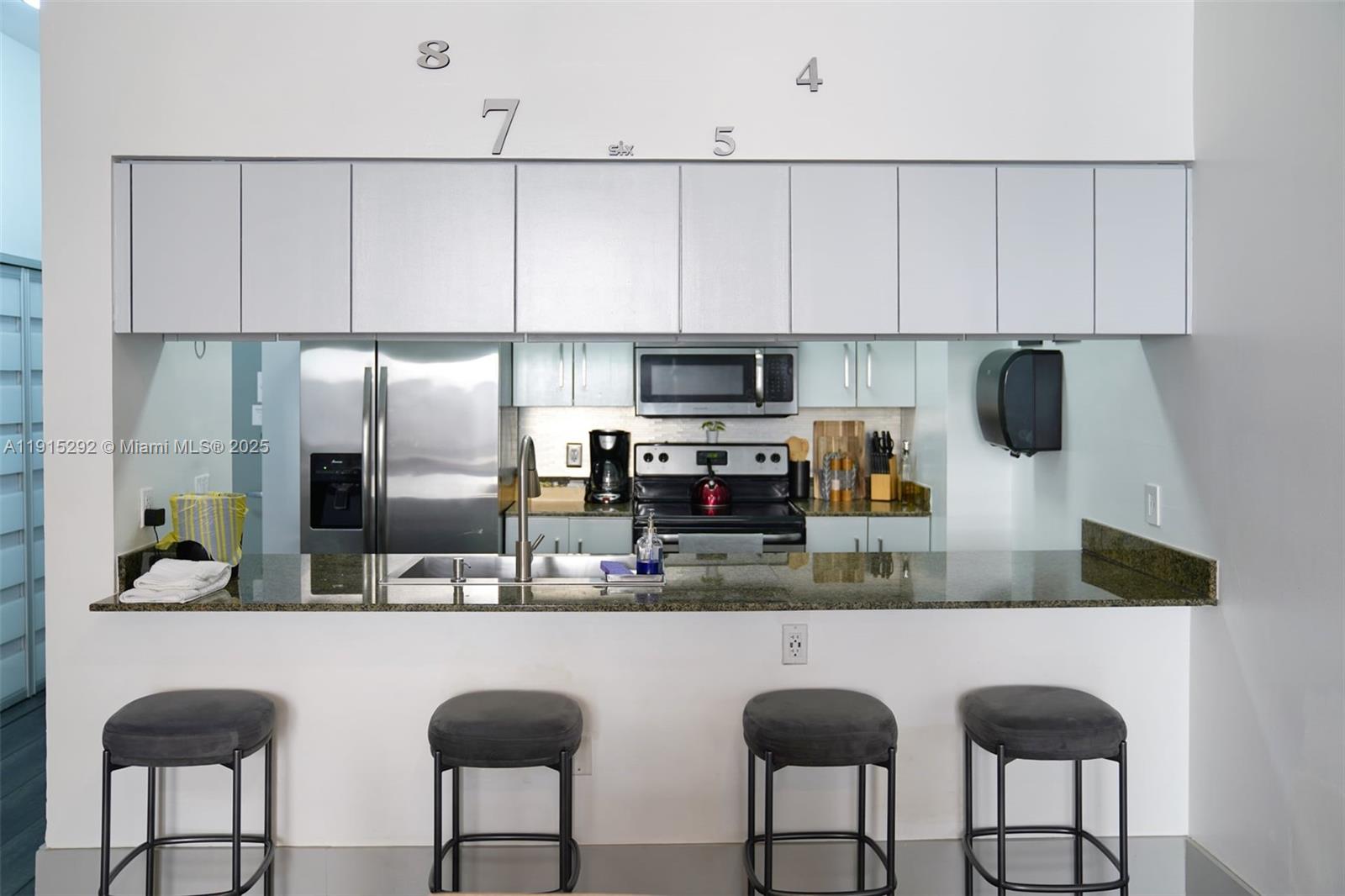 THE CLUB AT BRICKELL BAY - Residential