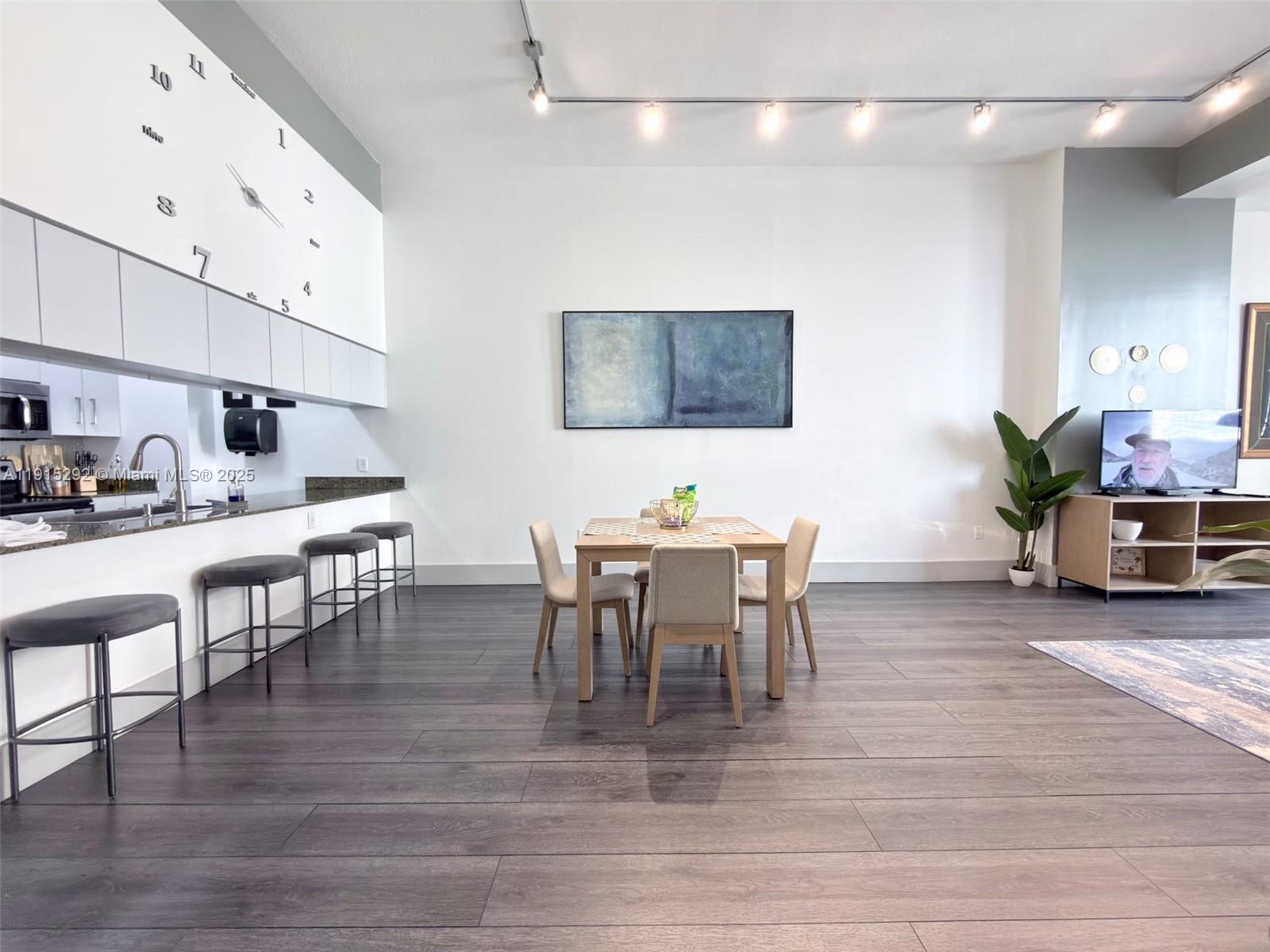 THE CLUB AT BRICKELL BAY - Residential