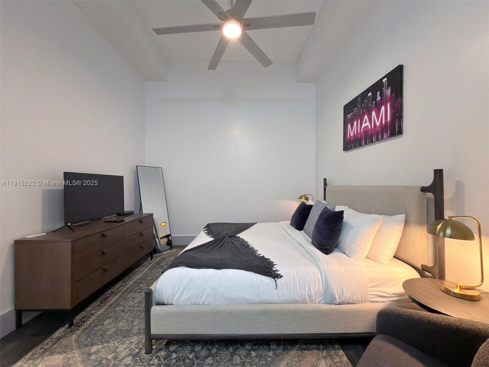 THE CLUB AT BRICKELL BAY - Residential