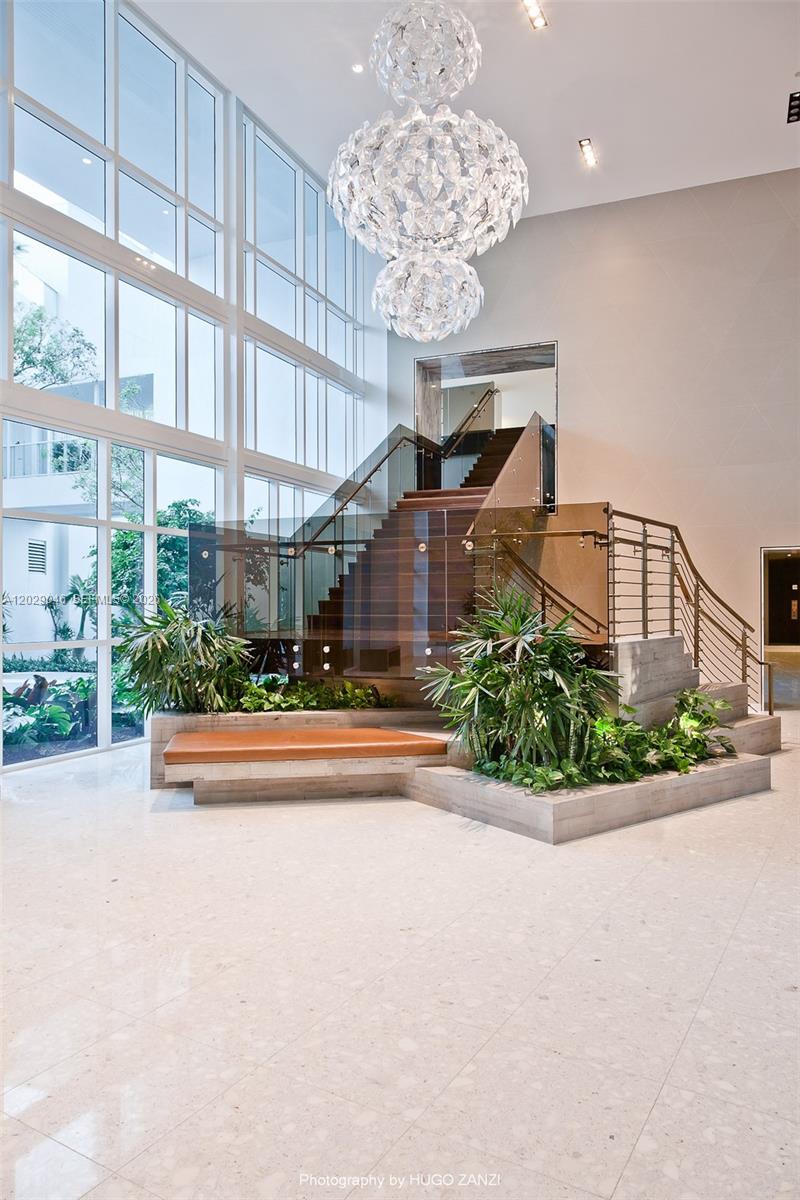 PARAMOUNT BAY CONDO - Residential Lease