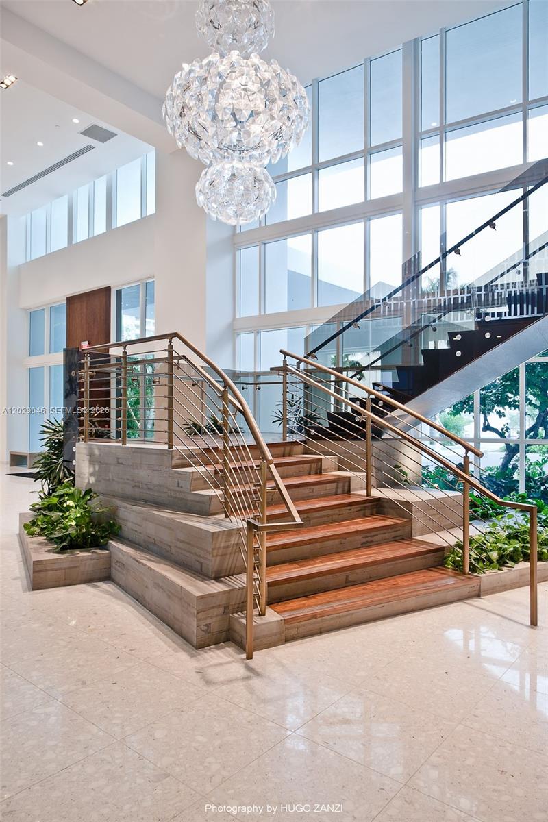 PARAMOUNT BAY CONDO - Residential Lease