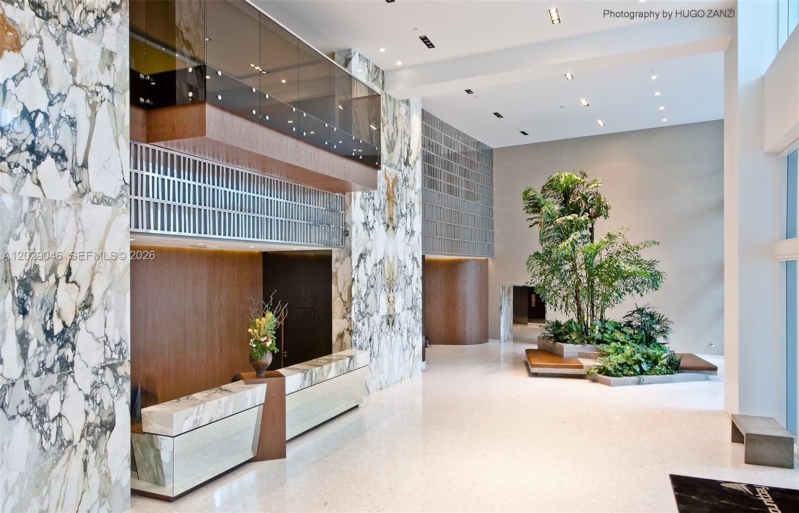PARAMOUNT BAY CONDO - Residential Lease