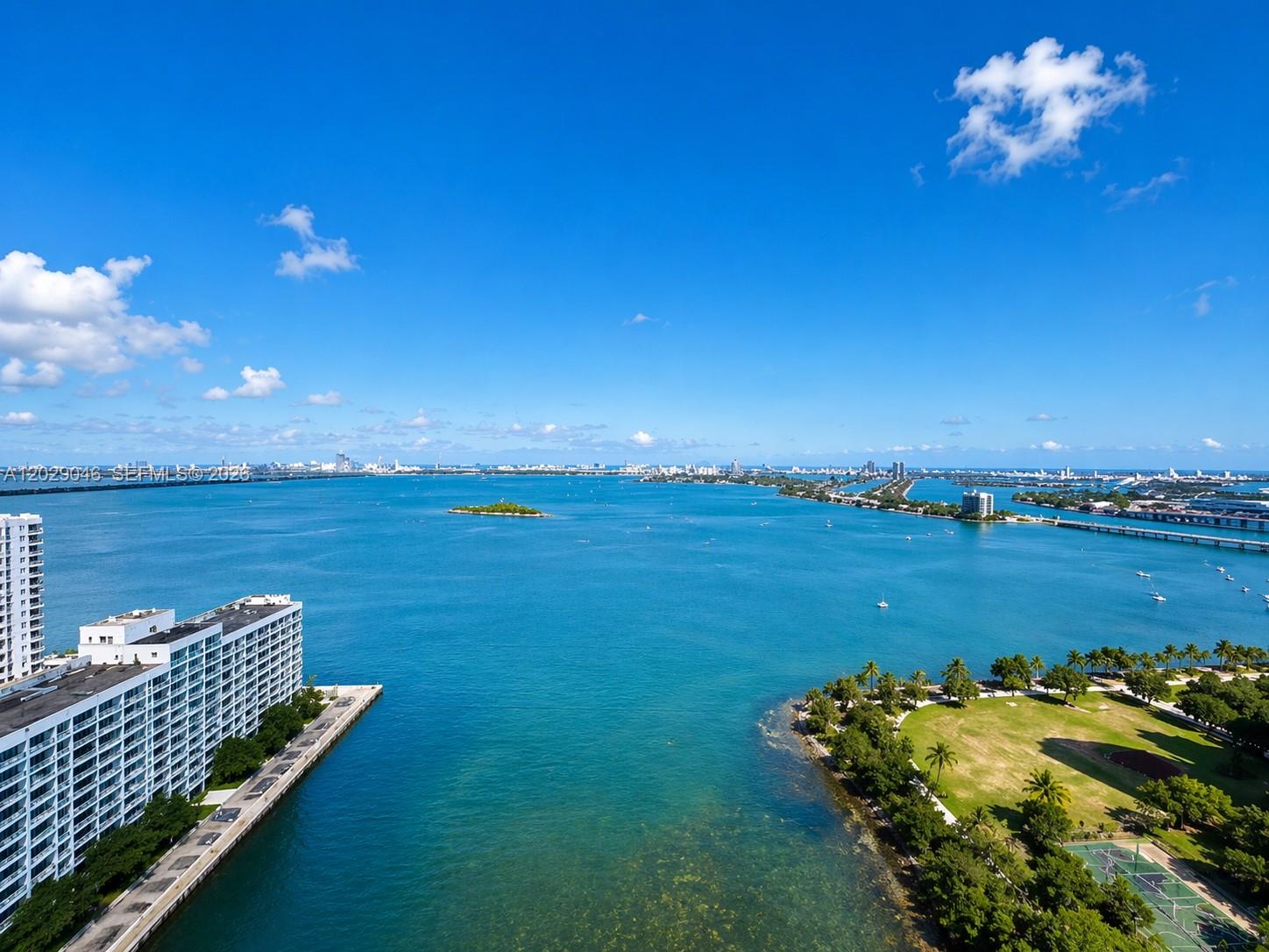 PARAMOUNT BAY CONDO - Residential Lease