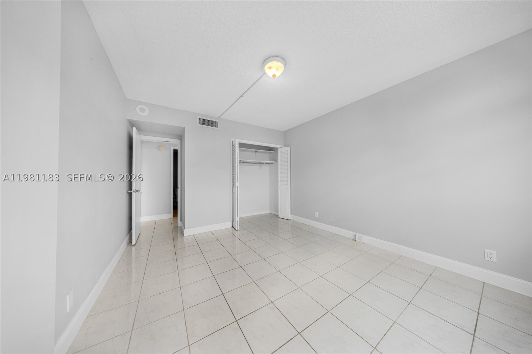 HILLCREST EAST NO 22 COND - Residential