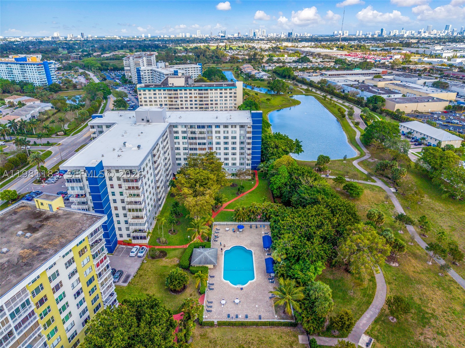 HILLCREST EAST NO 22 COND - Residential