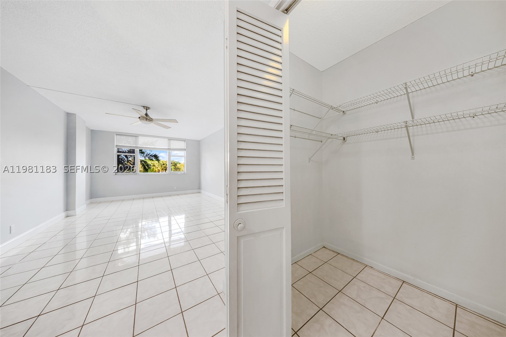 HILLCREST EAST NO 22 COND - Residential