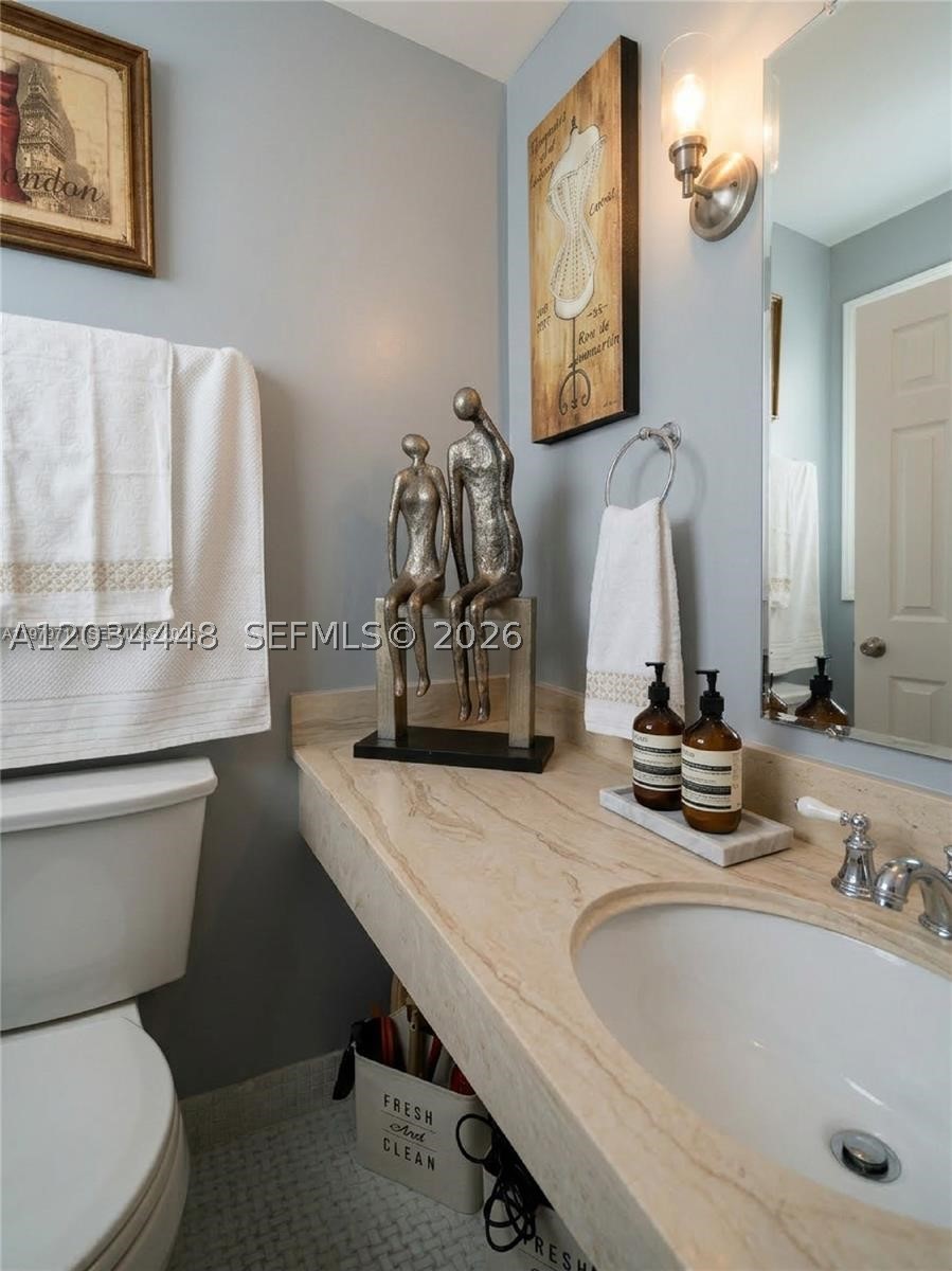 HEMISPHERES CONDO - Residential