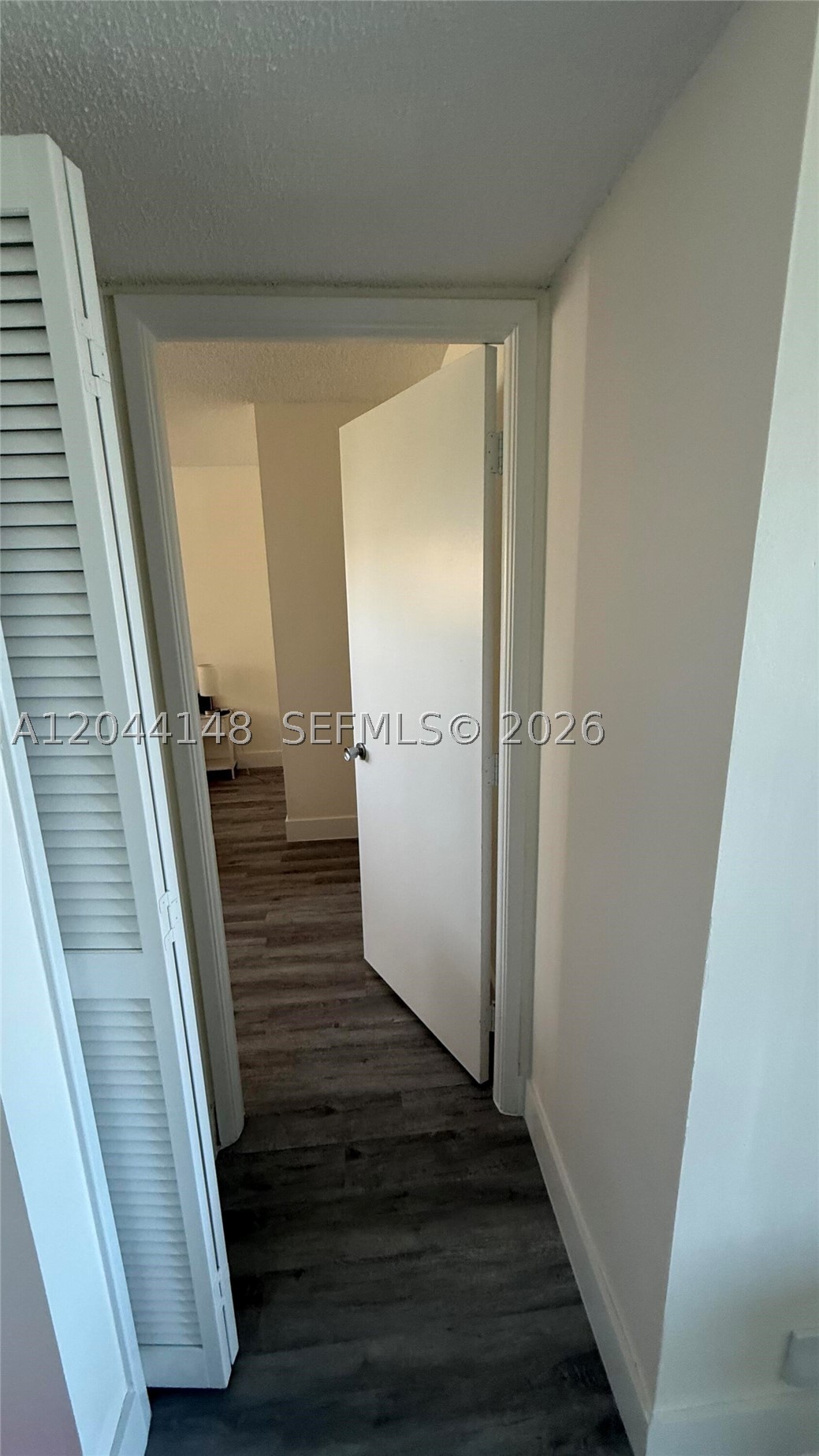 NO 31 PALM-AIRE COUNTRY C - Residential Lease