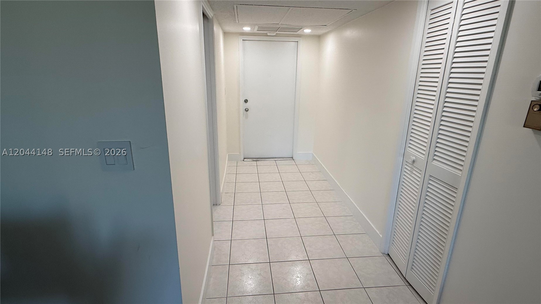 NO 31 PALM-AIRE COUNTRY C - Residential Lease