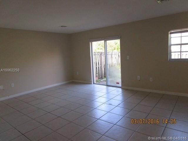 Hollywood Place Condo - Residential Lease