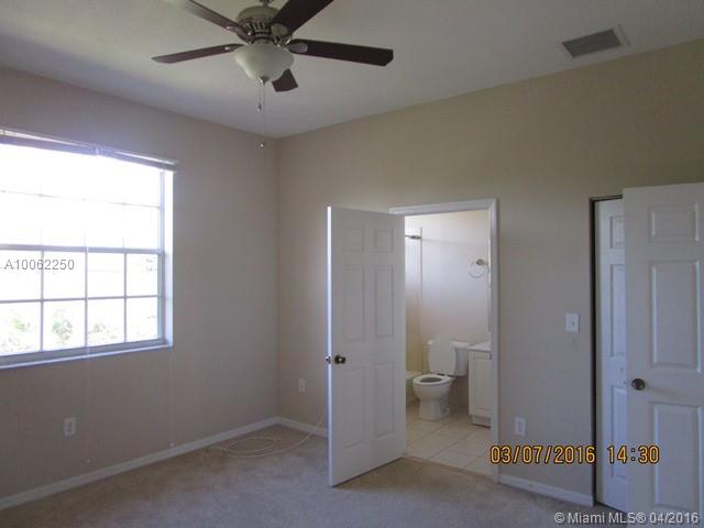 Hollywood Place Condo - Residential Lease