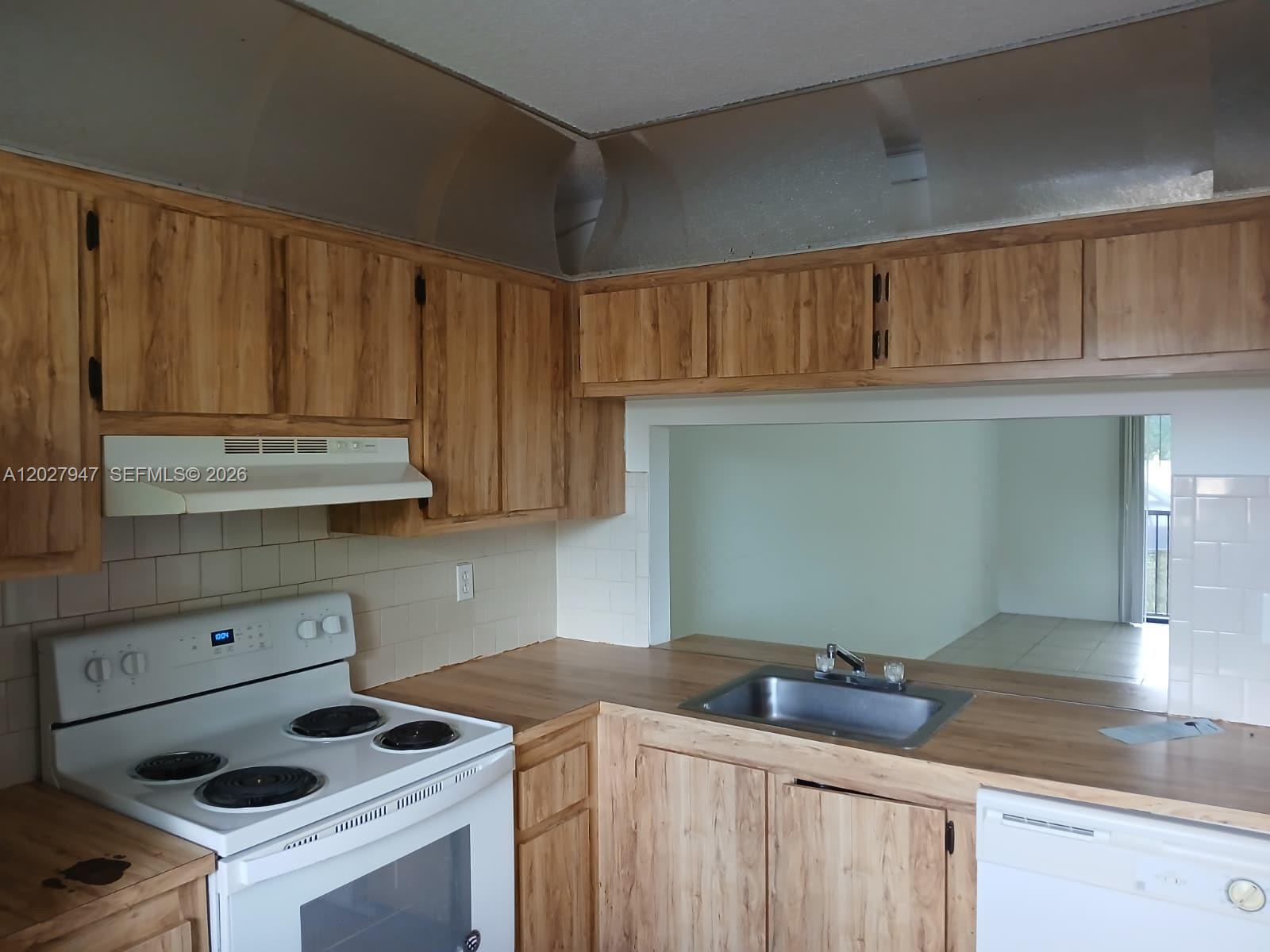 PINE LAKE SEVEN CONDO - Residential Lease