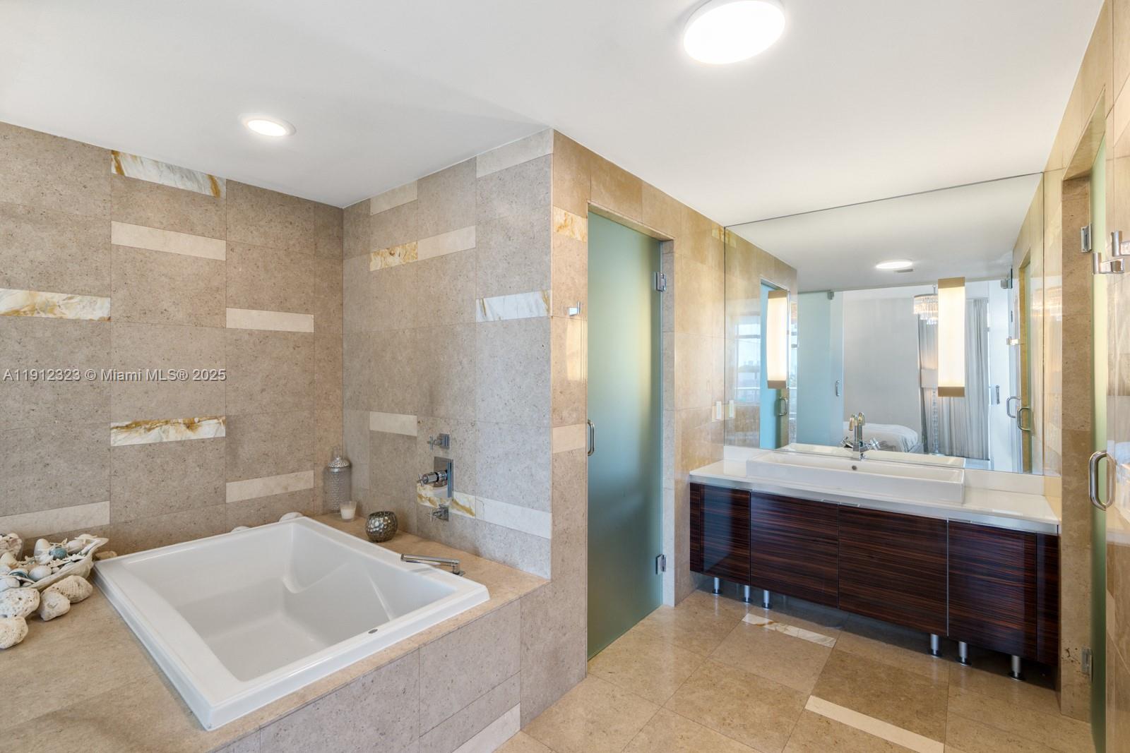 THE CARIBBEAN CONDO - Residential Lease