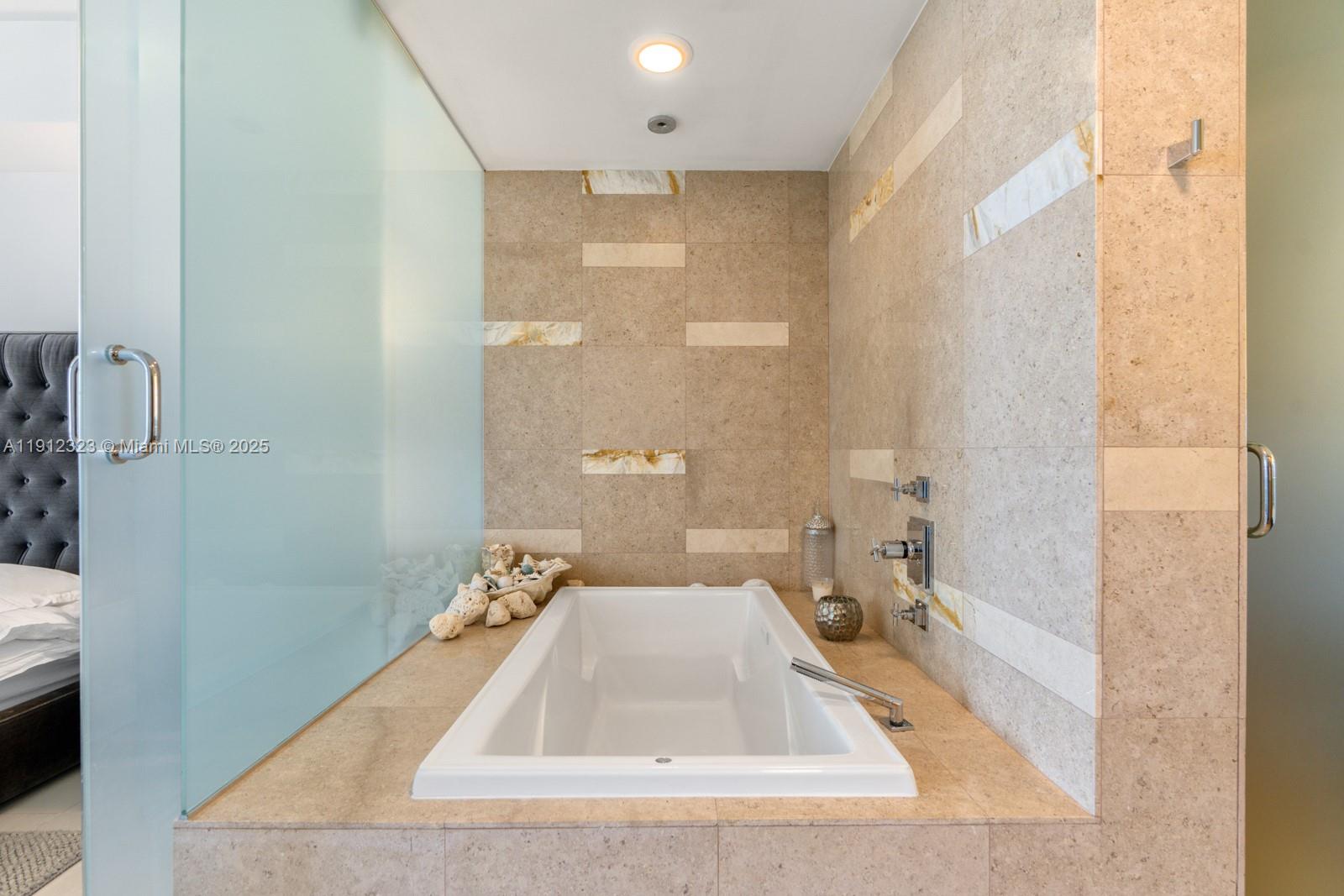 THE CARIBBEAN CONDO - Residential Lease