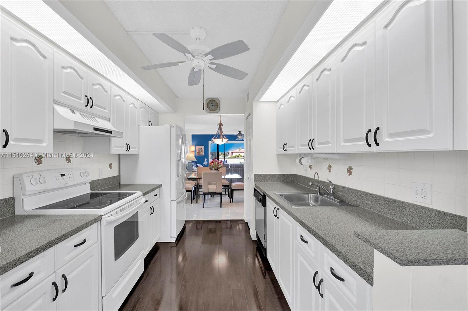 IVANHOE EAST AT CENTURY V - Residential