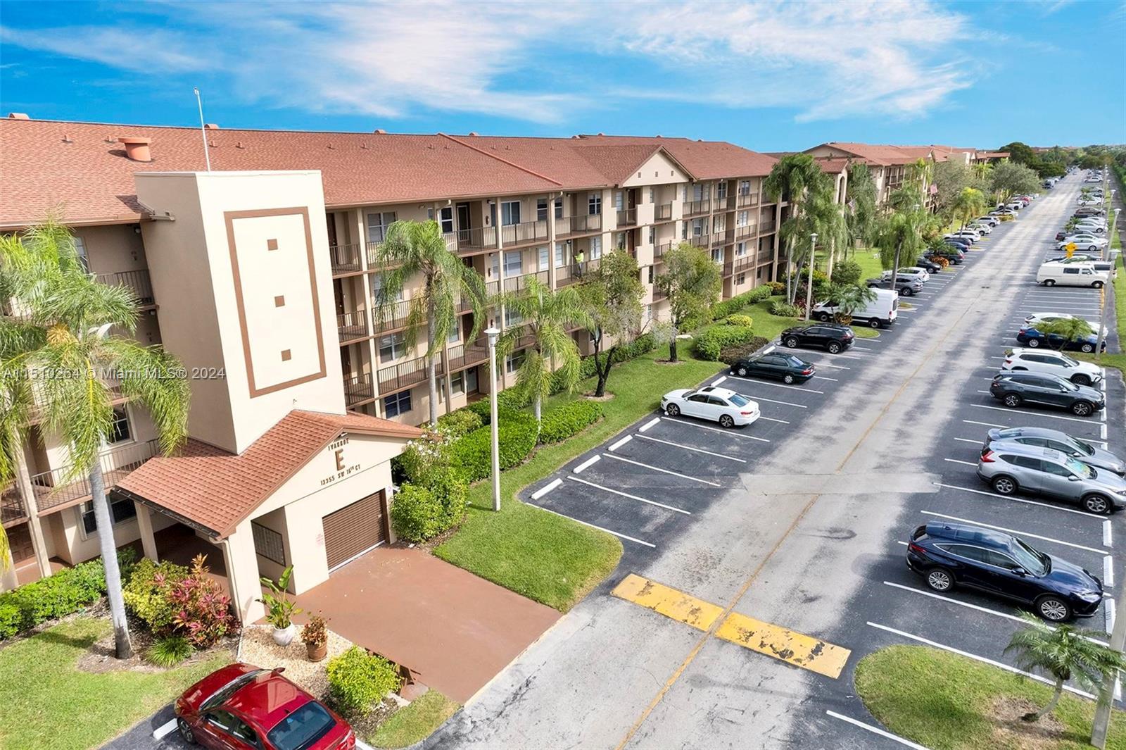 IVANHOE EAST AT CENTURY V - Residential