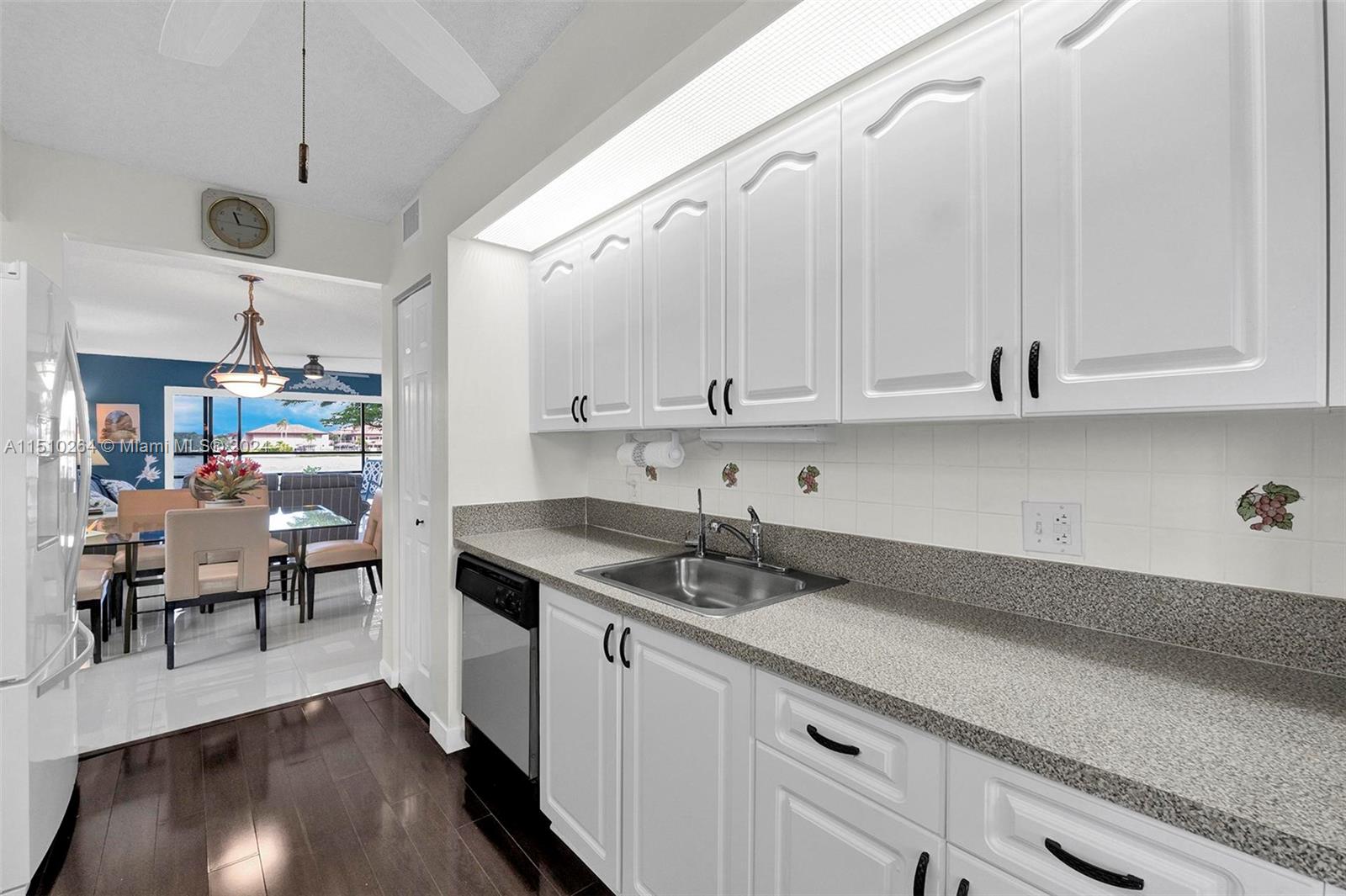 IVANHOE EAST AT CENTURY V - Residential