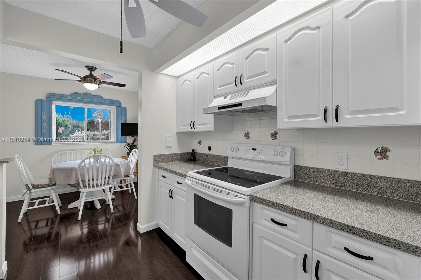 IVANHOE EAST AT CENTURY V - Residential