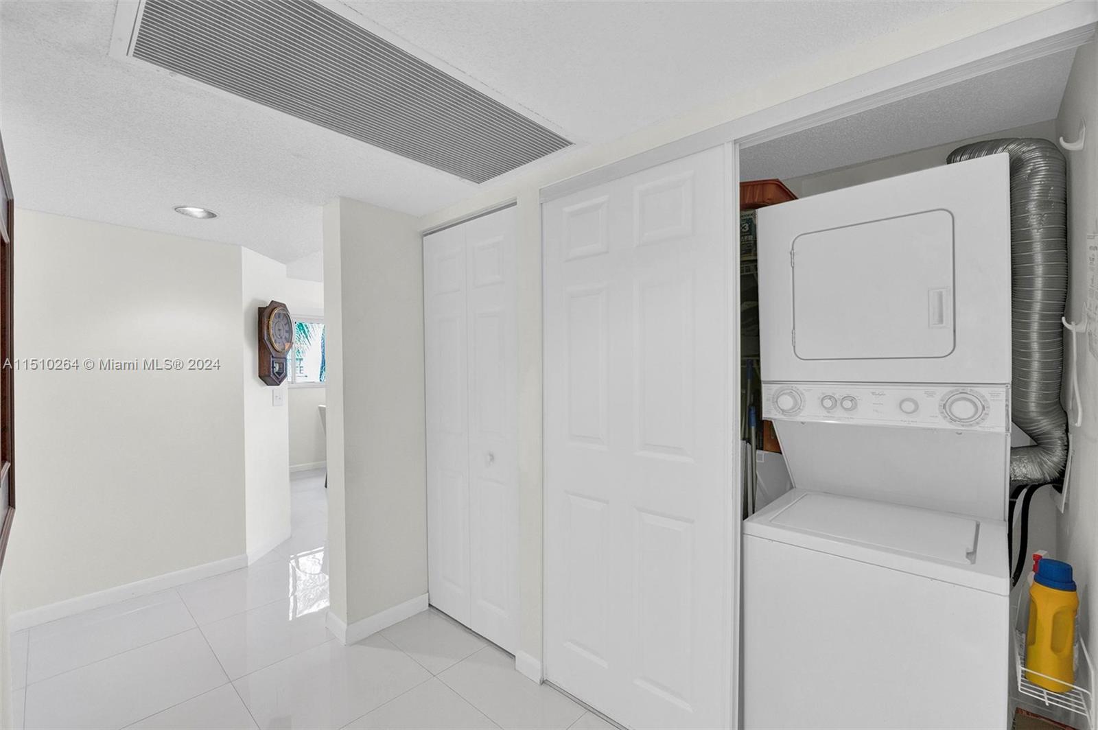 IVANHOE EAST AT CENTURY V - Residential