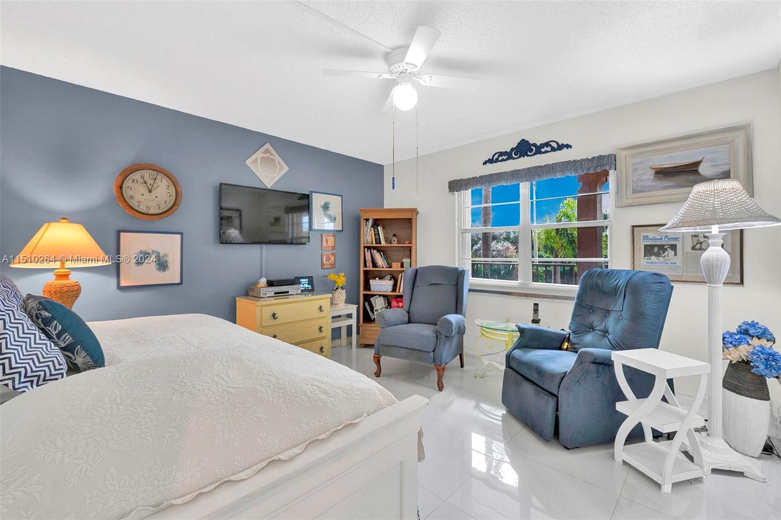 IVANHOE EAST AT CENTURY V - Residential