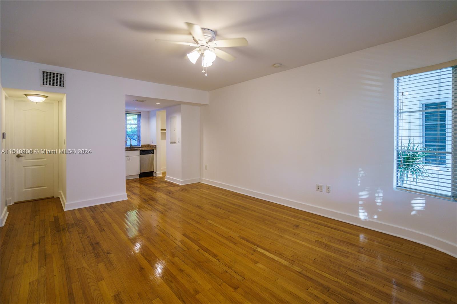 FLAMINGO TERR ADDN - Residential Lease