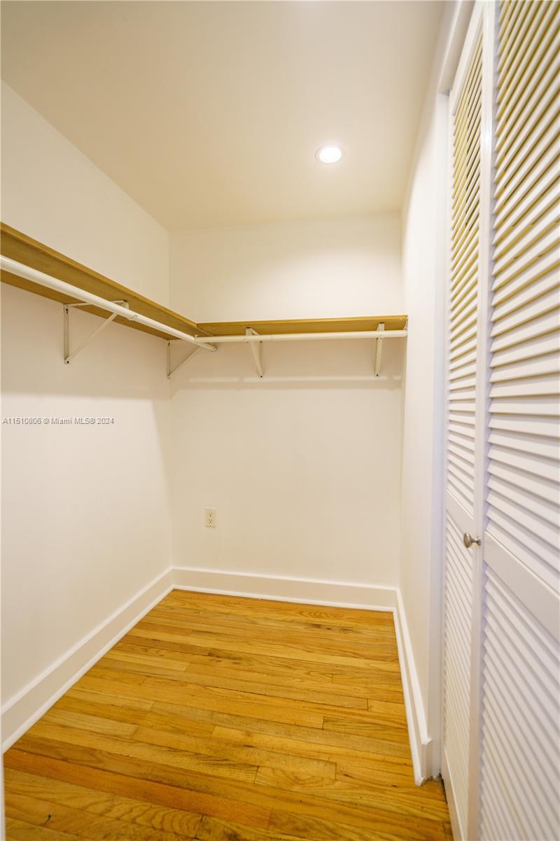 FLAMINGO TERR ADDN - Residential Lease