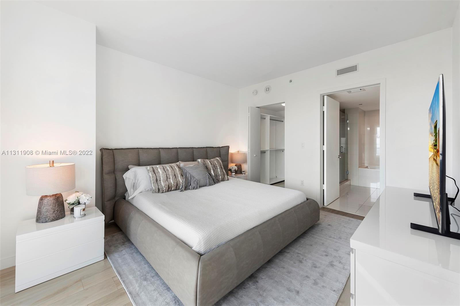 1300 S MIAMI AVENUE CONDO - Residential Lease