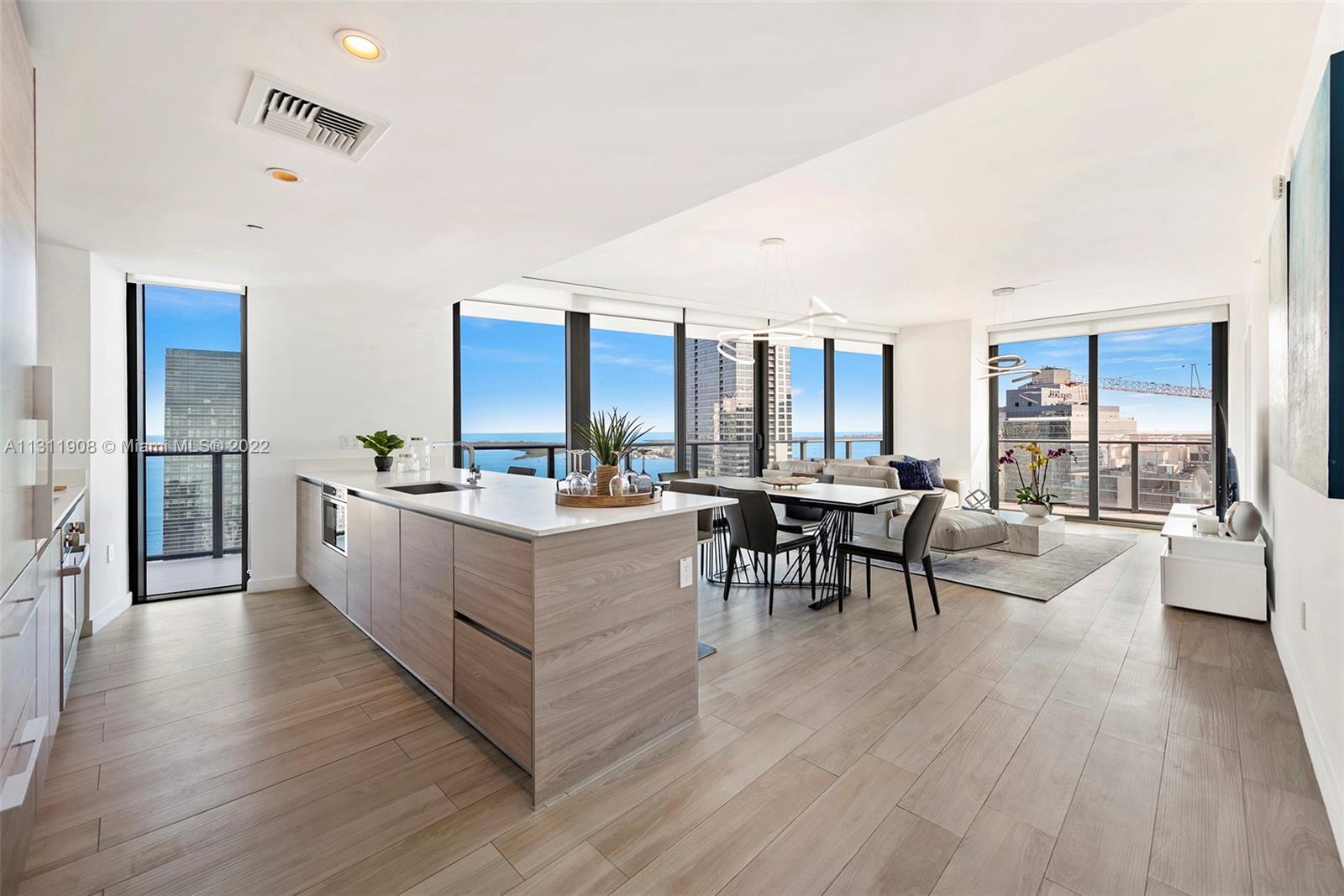 1300 S MIAMI AVENUE CONDO - Residential Lease
