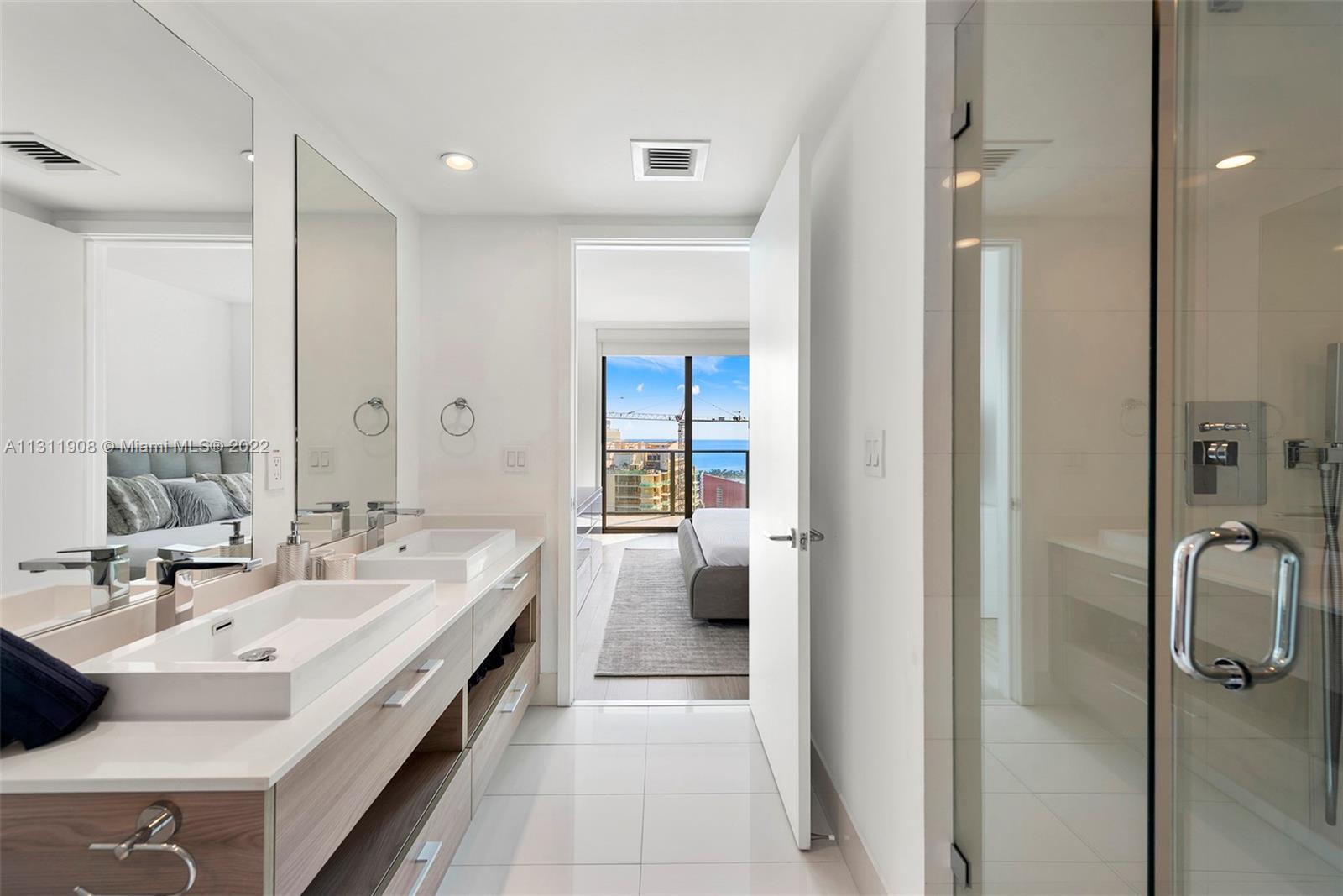 1300 S MIAMI AVENUE CONDO - Residential Lease