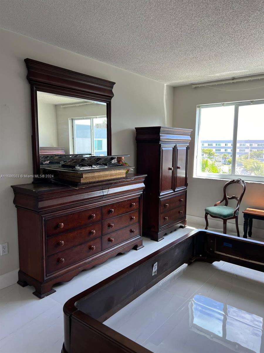 NARANJA LAKES CONDO 5 - Residential Lease