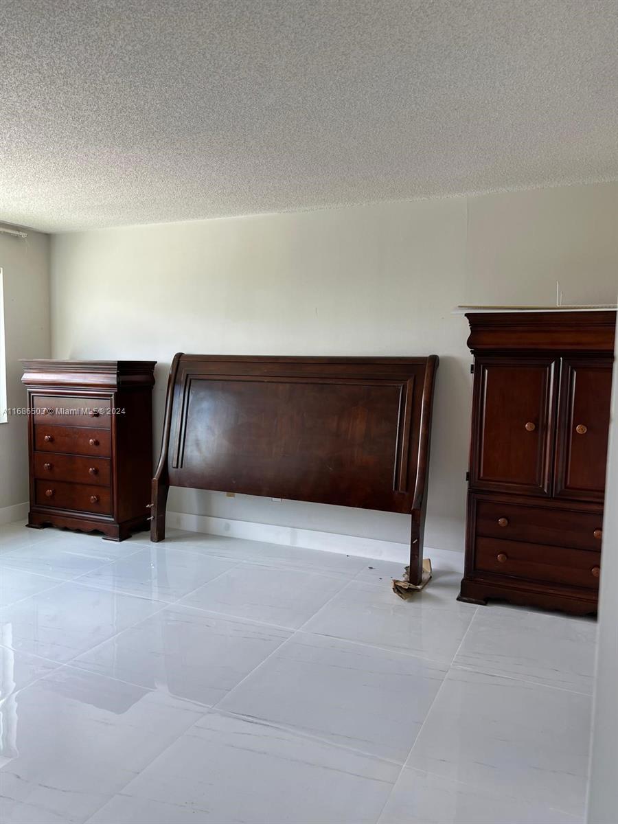 NARANJA LAKES CONDO 5 - Residential Lease