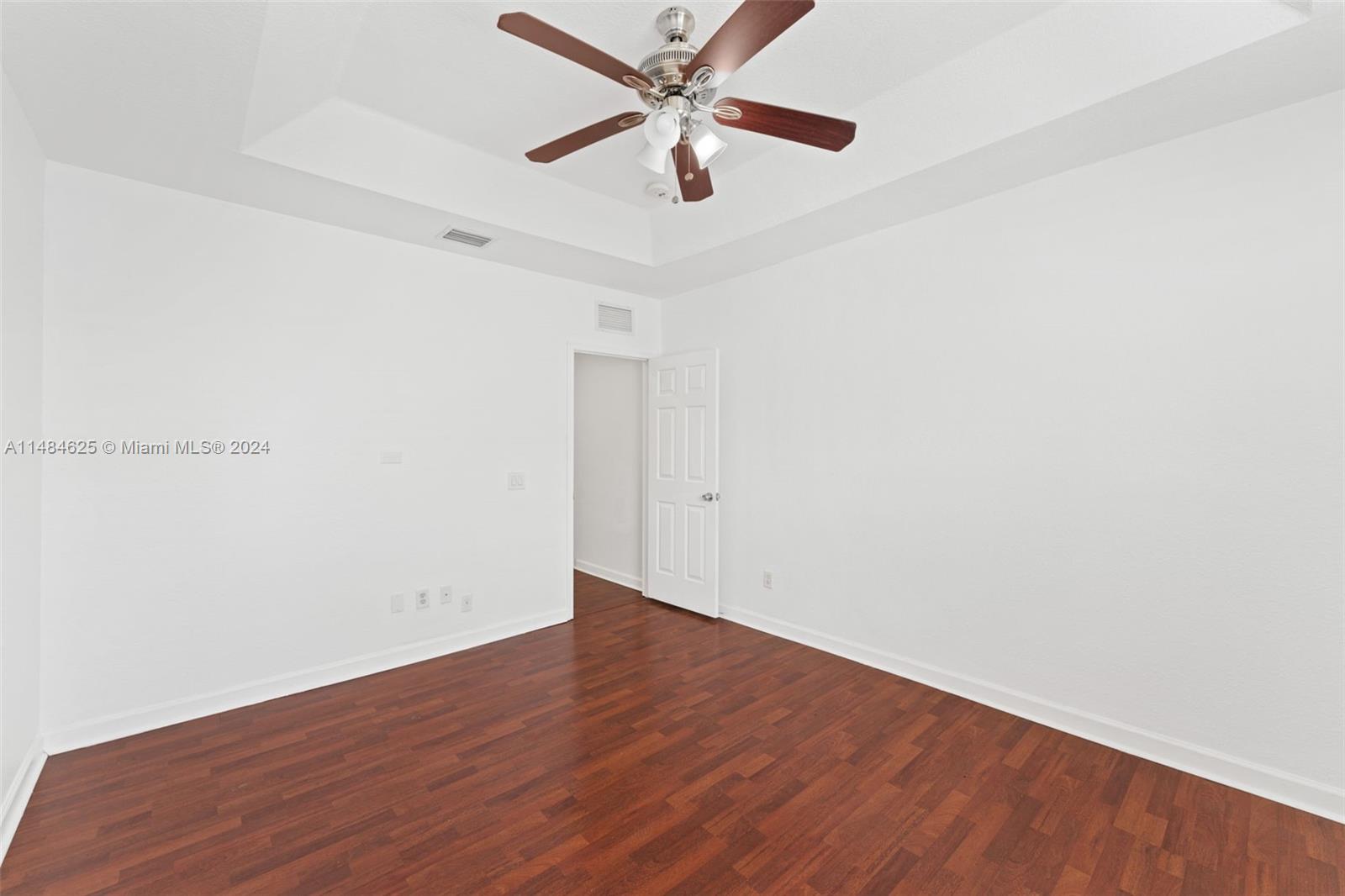 VILLAS AT NAUTICA THREE C - Residential