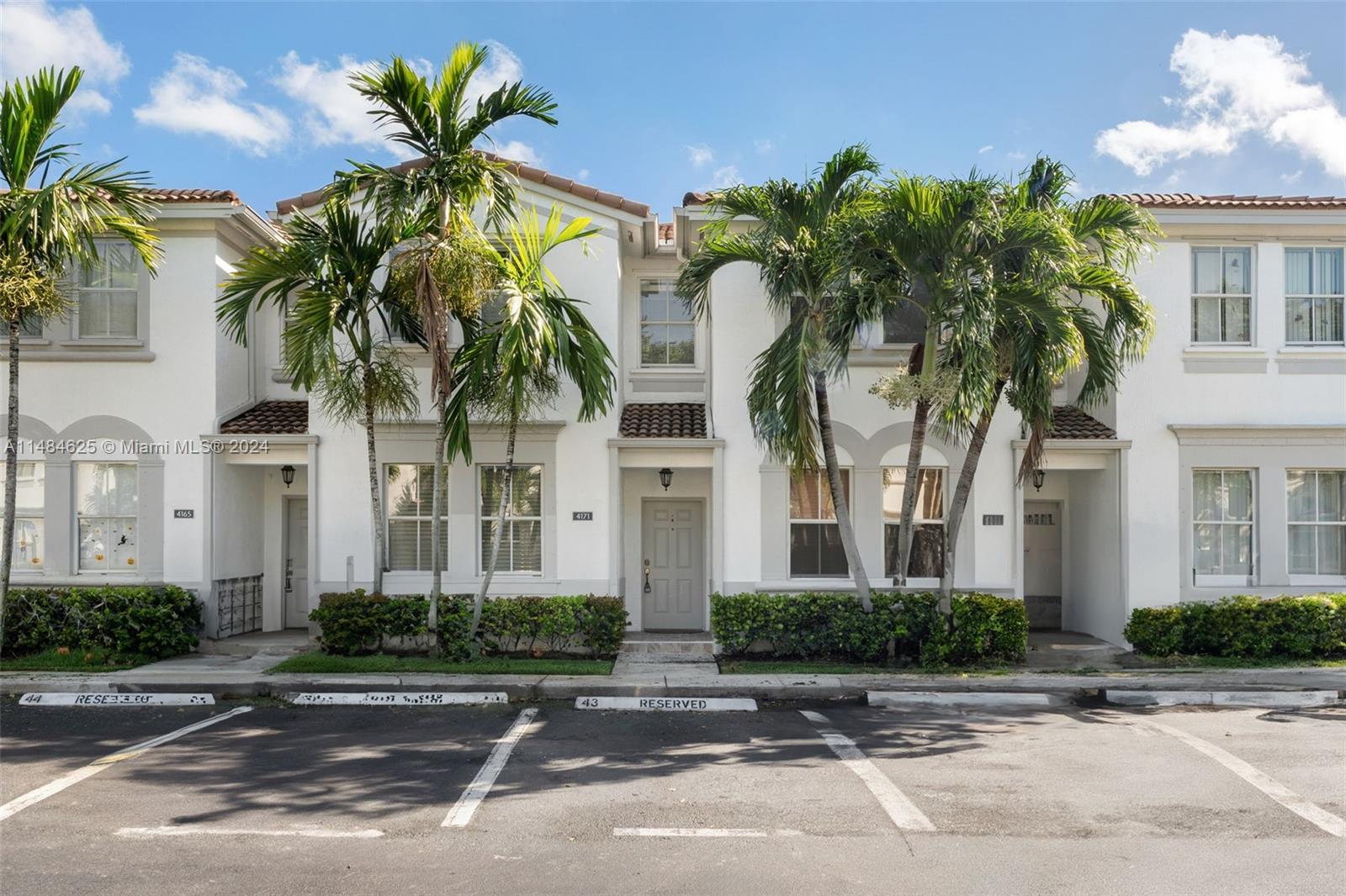 VILLAS AT NAUTICA THREE C - Residential