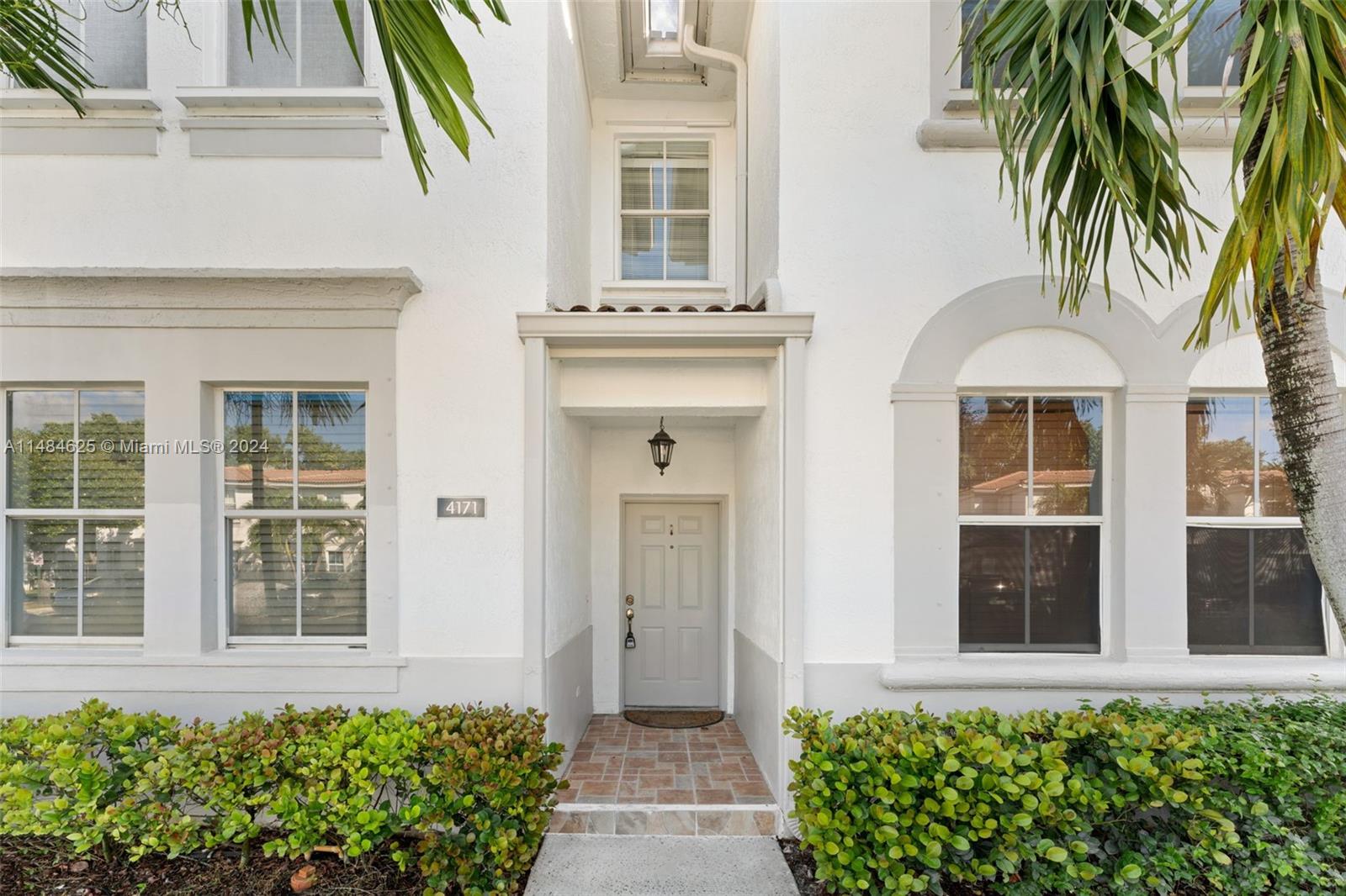 VILLAS AT NAUTICA THREE C - Residential