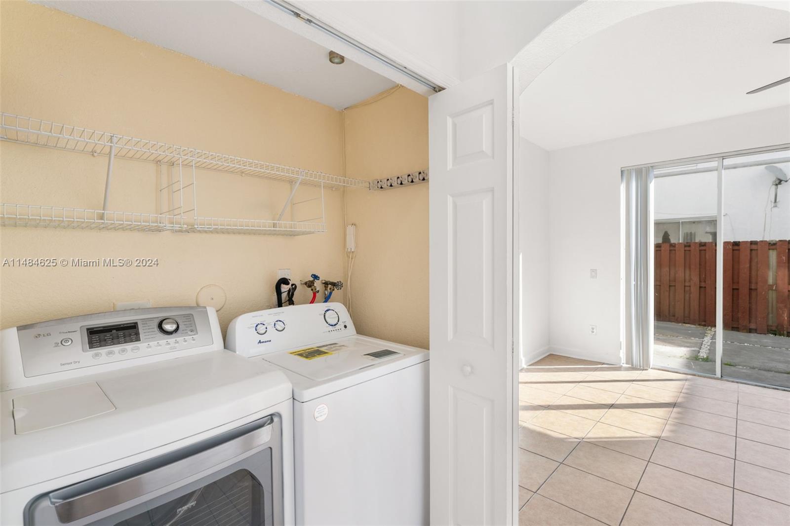 VILLAS AT NAUTICA THREE C - Residential