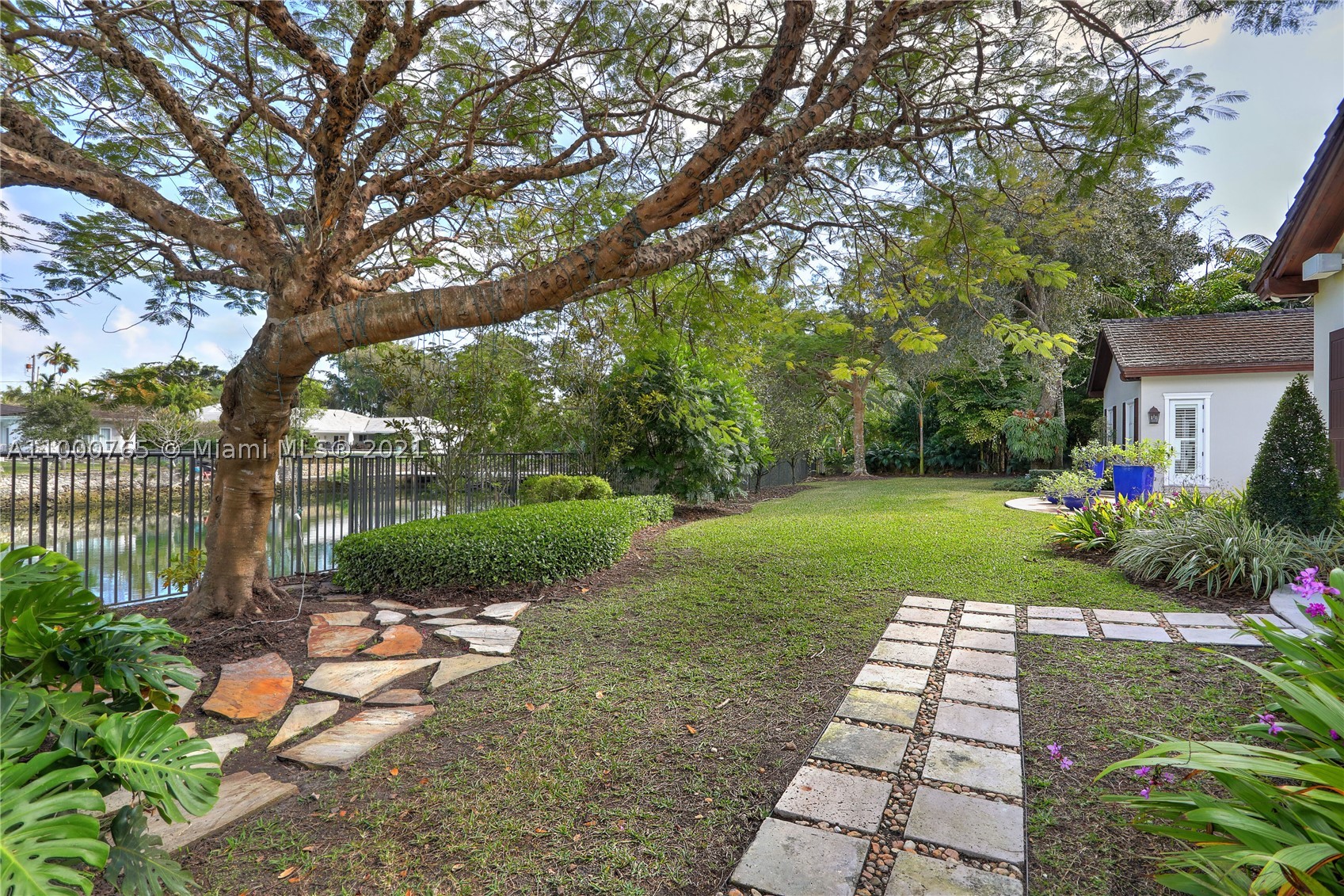 C GAB COUNTRY CLUB SEC 5 - Residential