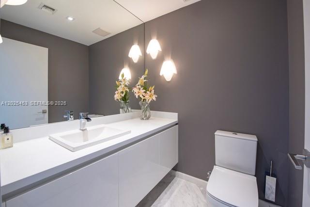 PARAMOUNT FT LAUDERDALE C - Residential Lease