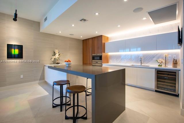 PARAMOUNT FT LAUDERDALE C - Residential Lease