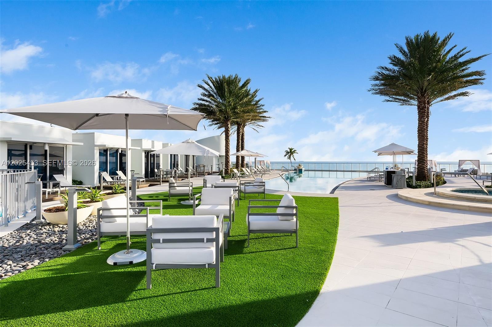PARAMOUNT FT LAUDERDALE C - Residential Lease