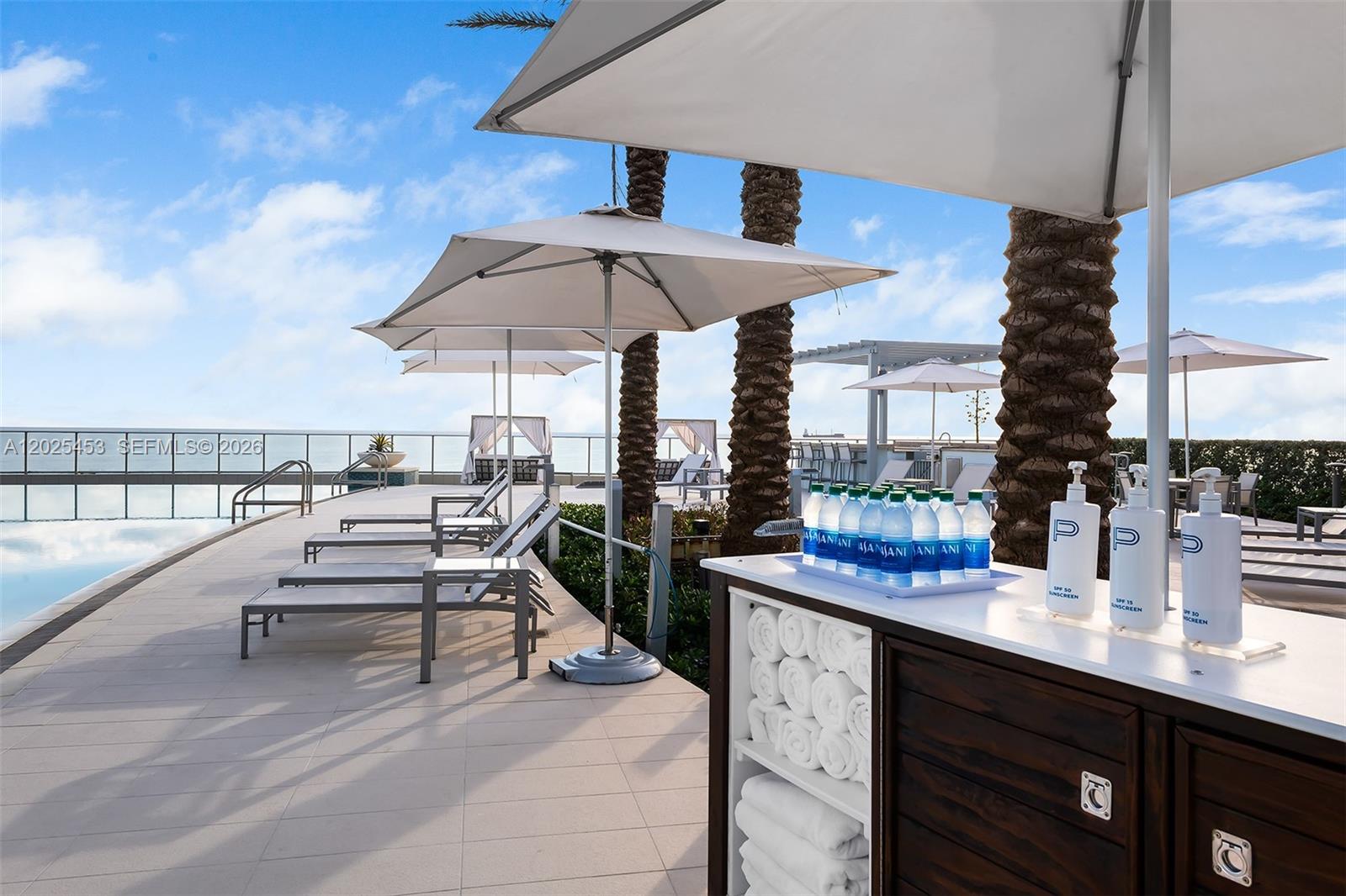 PARAMOUNT FT LAUDERDALE C - Residential Lease