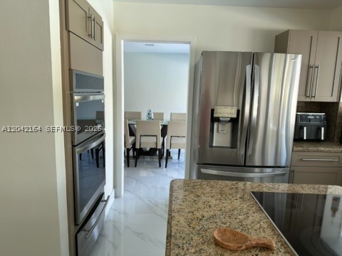 GROUP III EST - Residential Lease
