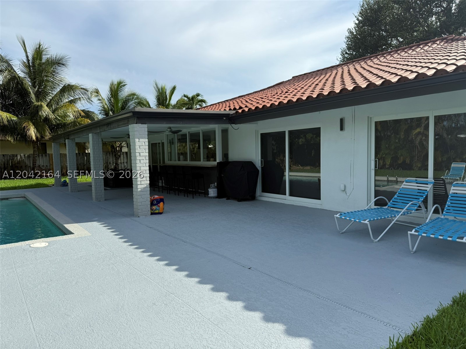 GROUP III EST - Residential Lease